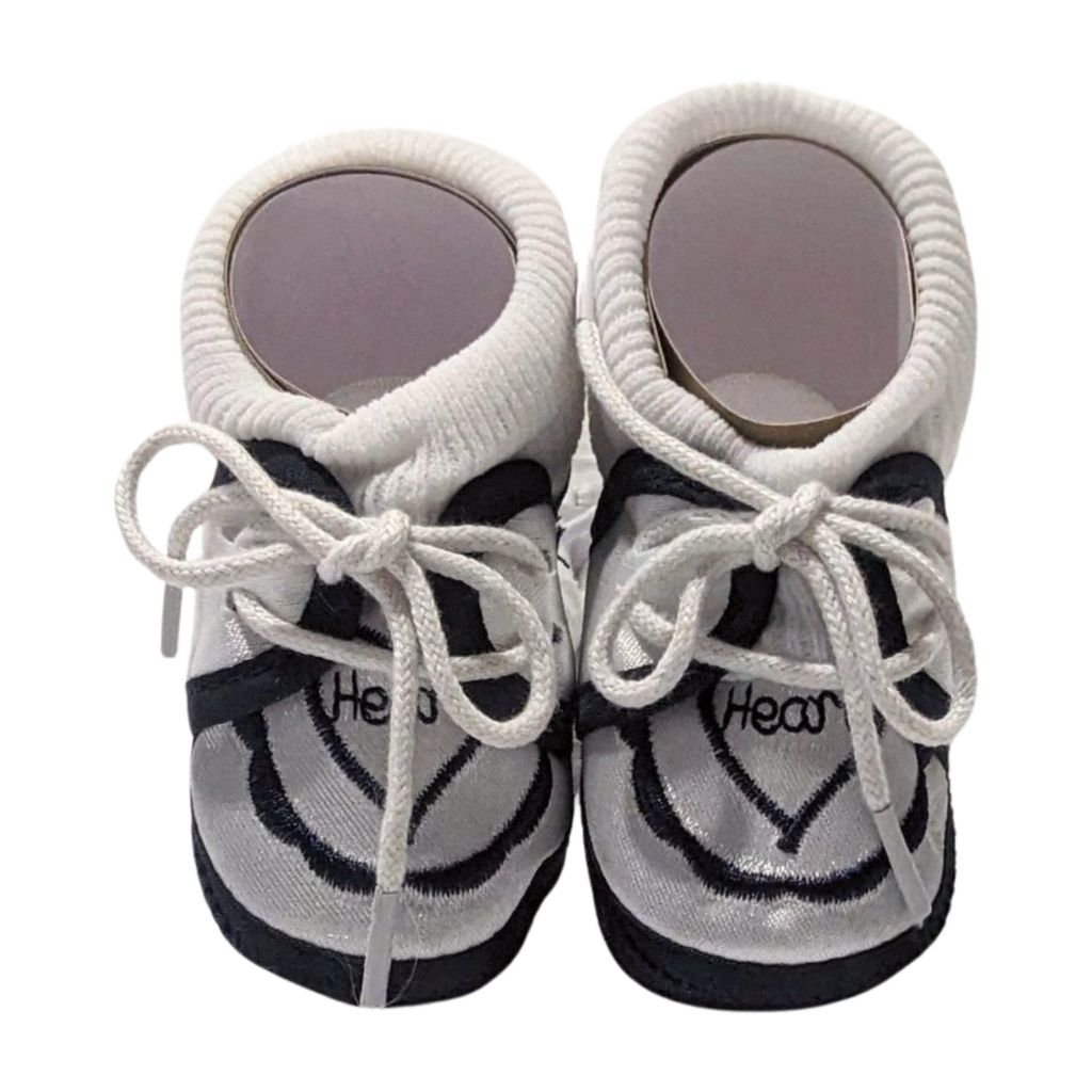 Newborn Soft Lace Booties – Hand-Knitted, Cozy & Adorable