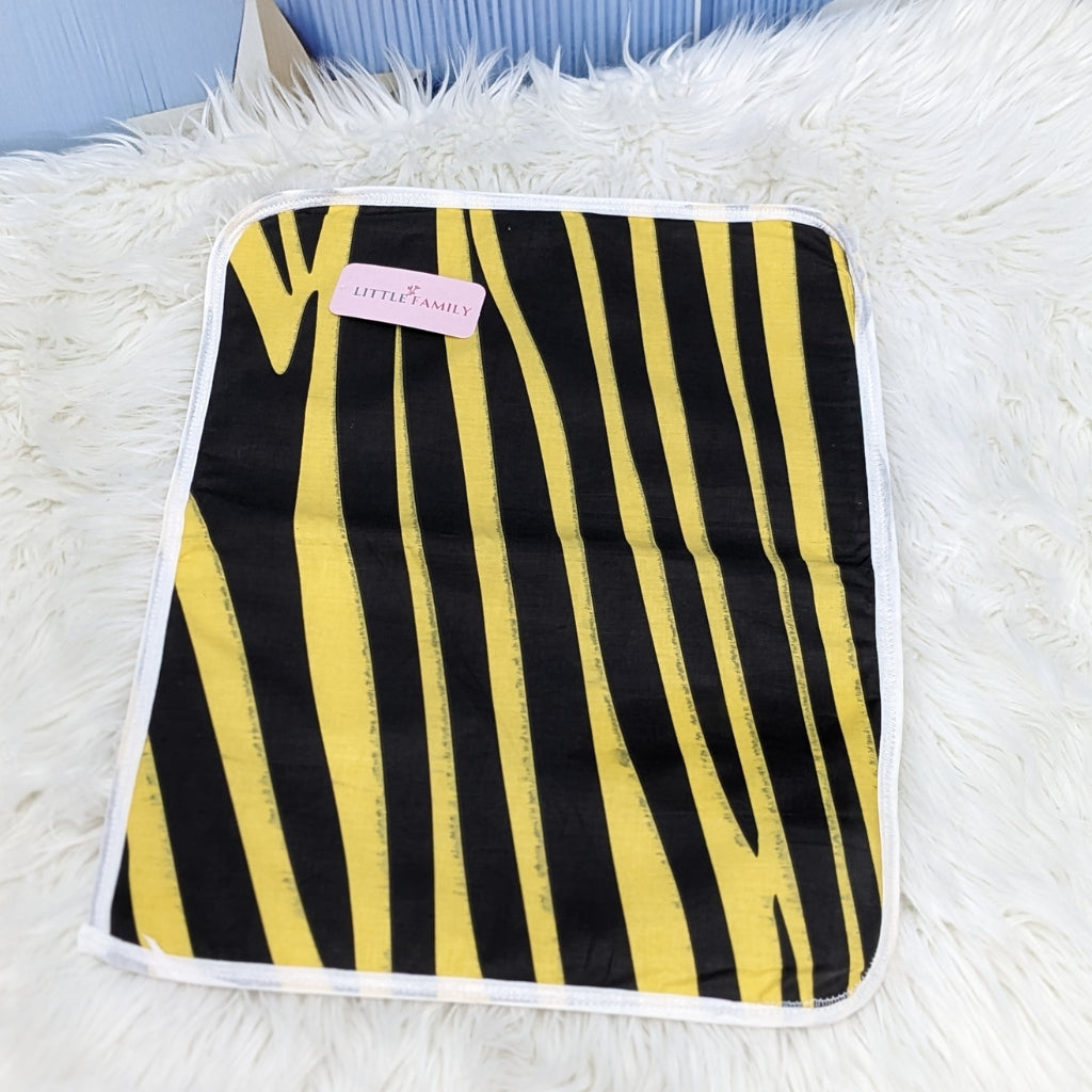 Premium Waterproof Medium Baby Diaper Changing Sheet – Zebra Lines