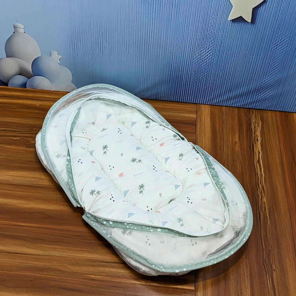 Starry Dreams Baby Bedding Set - 8 Pieces (Sage Green) | Large