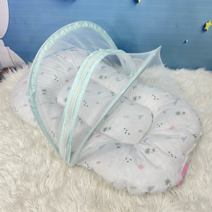 Starry Dreams Baby Bedding Set - 8 Pieces (Pale mint)