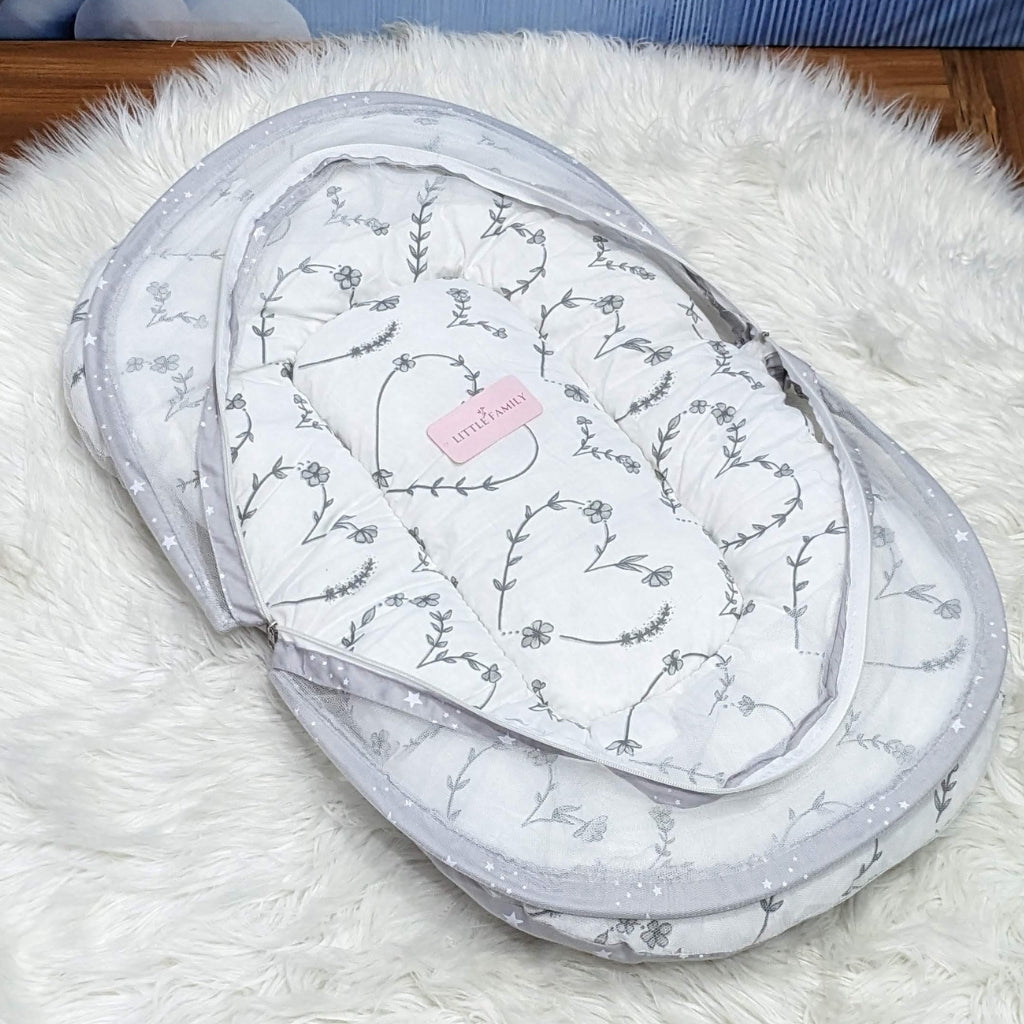 Starry Dreams Baby Bedding Set - 8 Pieces (Soft Grey) | Large