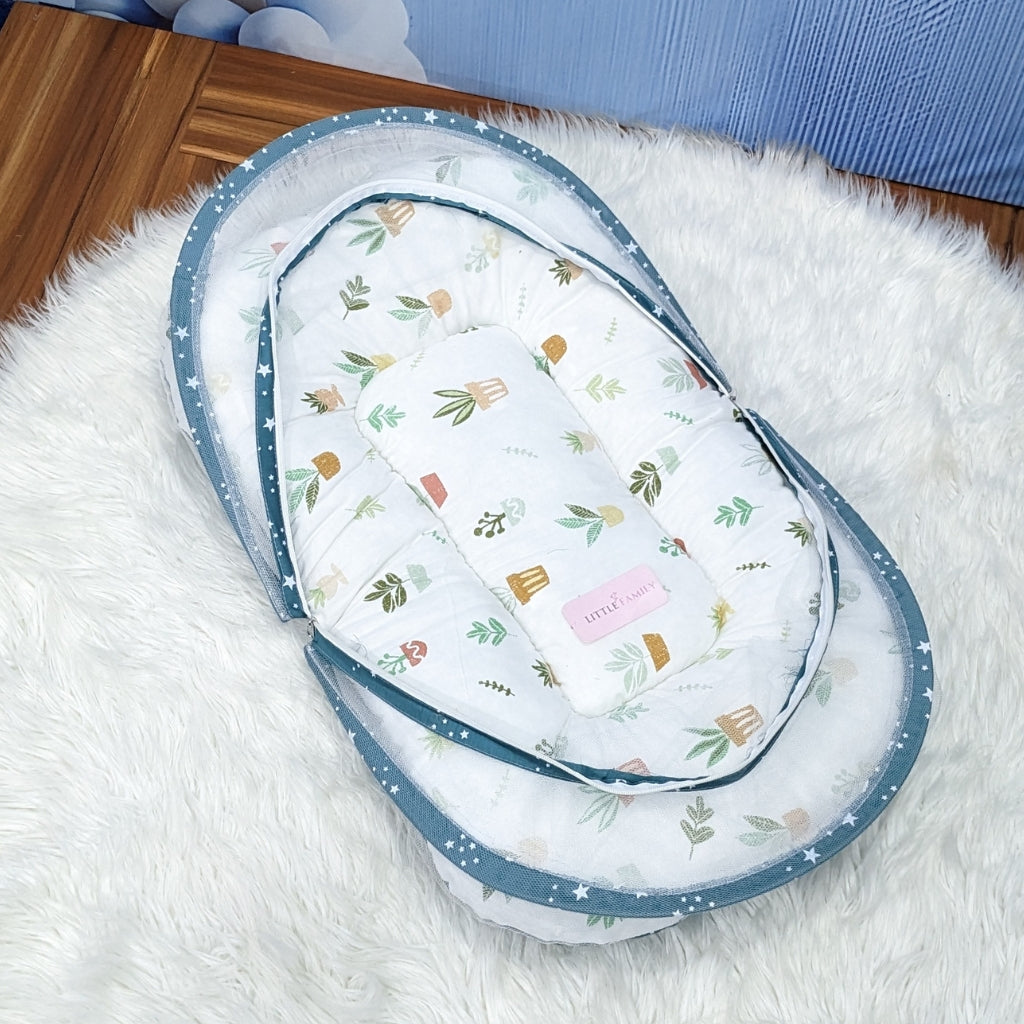 Starry Dreams Baby Bedding Set - 8 Pieces (Pine Green) | Large