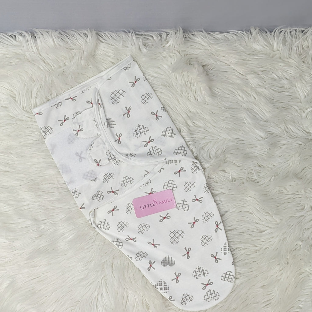 "Heart Ribbon" Theme Baby Swaddle – White