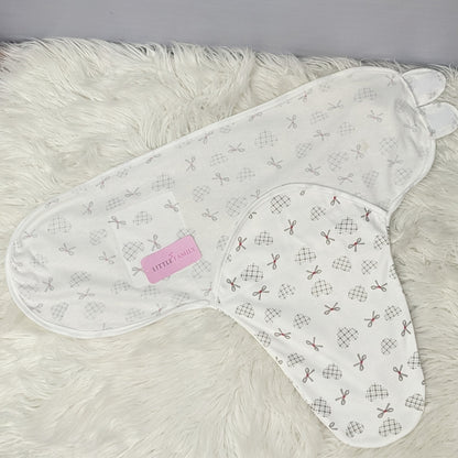 "Heart Ribbon" Theme Baby Swaddle – White